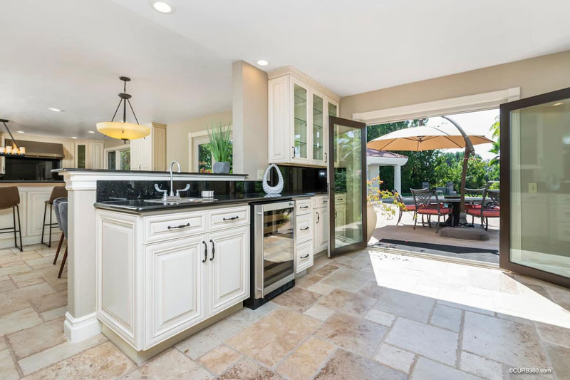 Luxury Hilltop Estate kitchen