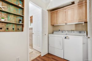 Encinitas Escape laundry room